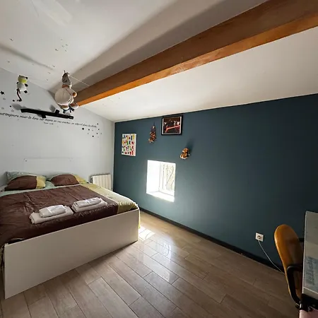 Maison De Village Hébergement de vacances Sabran